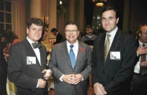 ACEC President Claude Paul Boivin (left) and ACEC Chairman Pierre Shoiry, ing., (right) greet PWGSC Minister Ralph Goodale.