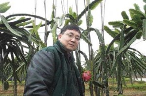 Dejiang Long, P.Eng. during a recent trip back to his home town.