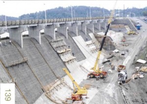 Repairing the dam's concrete facings, which are 55 metres high. New concrete placing methods were used and a new expansion joint was developed.