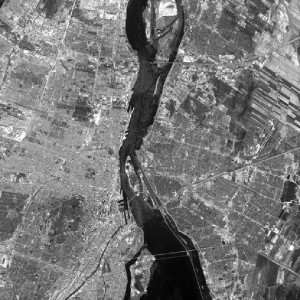 Satellite view of the crossing over the St. Lawrence River. A bridge spans the arm of the river from the south shore (right in picture) to the Boucherville Islands. Then a tunnel takes traffic for 1.4 kilometres underwater to the Island of Montreal (left).