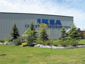 The 78,110-m2 distribution centre supplies IKEA storesin a 1,000-km radius.
